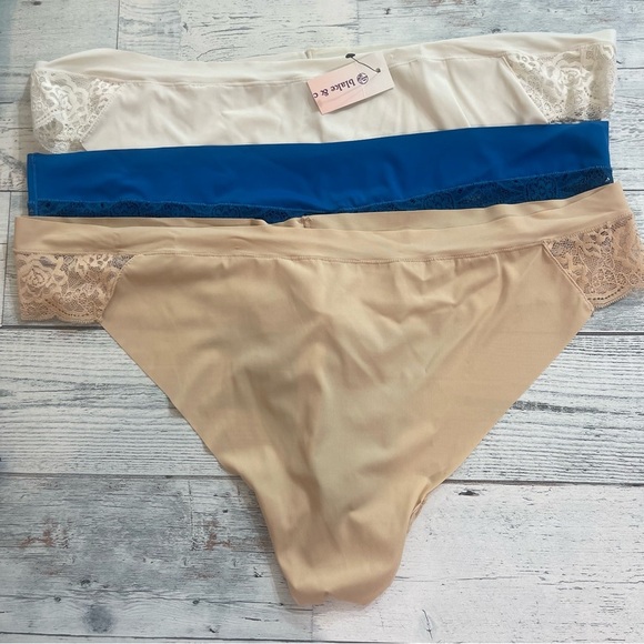 Blake & Co Plus Size 3 Pair Nylon Spandex Lace Thongs  3X NEW - Picture 2 of 15
